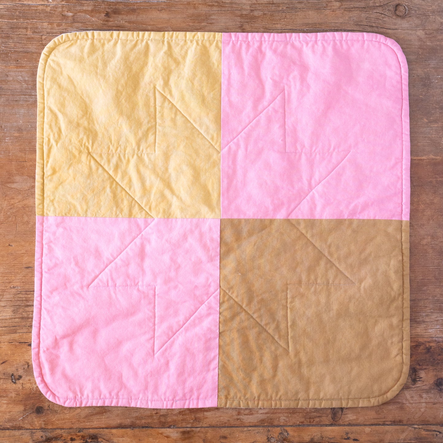 Kye and Hardy holiday 2023 doll quilts