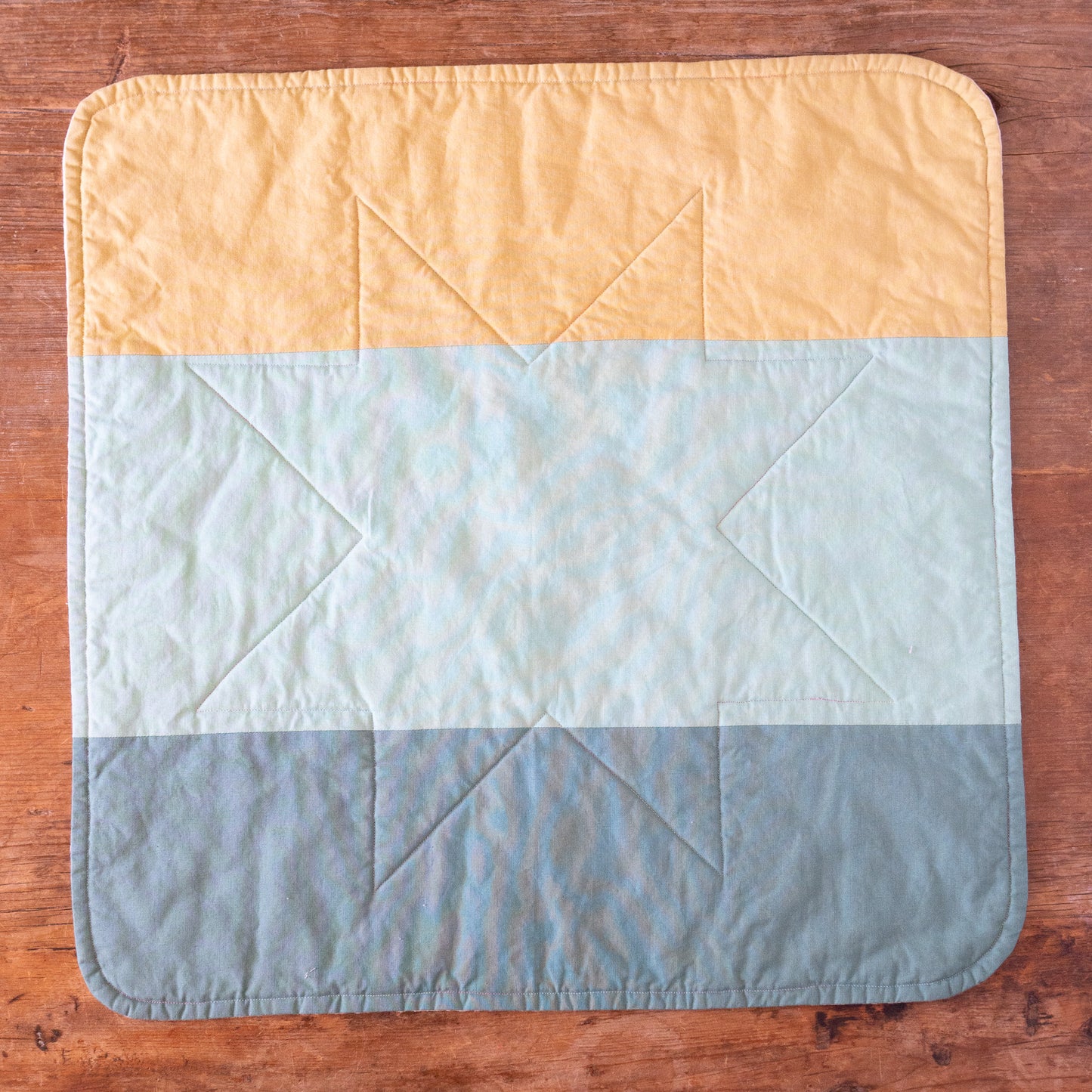Kye and Hardy holiday 2023 doll quilts