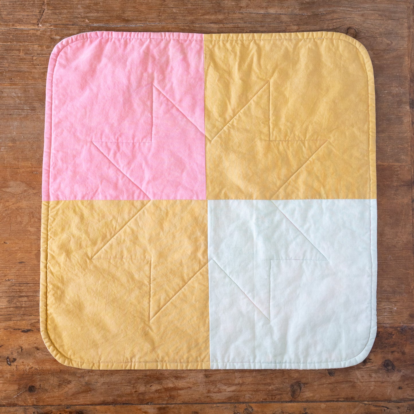 Kye and Hardy holiday 2023 doll quilts