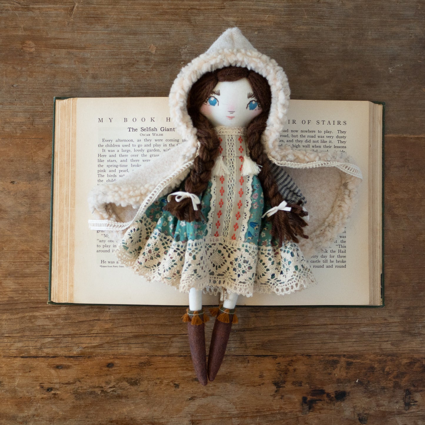 delia fairytale girl