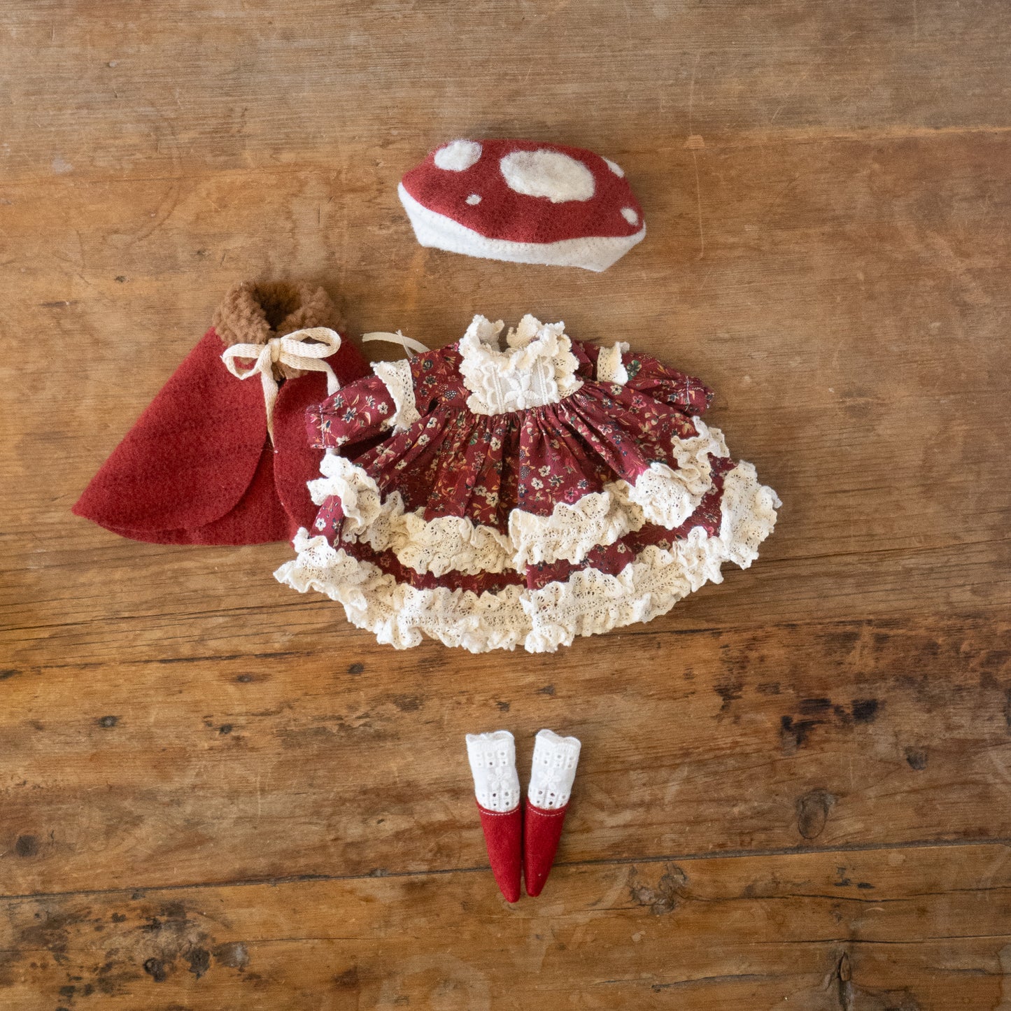 an invitation outfit set