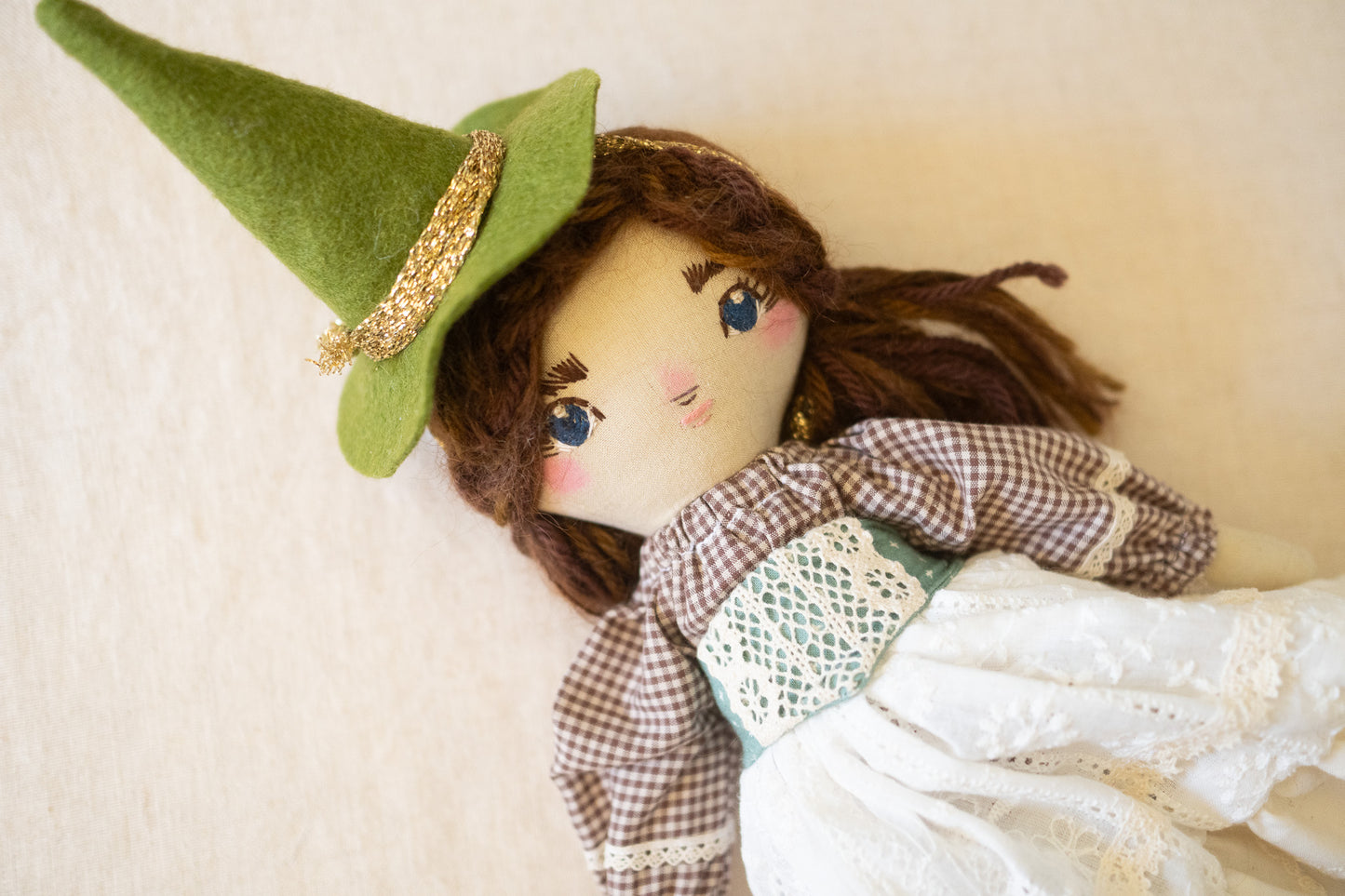 eléa fairytale witch