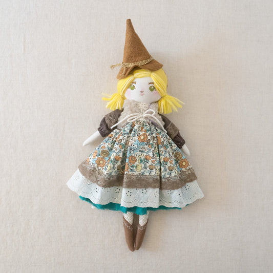 lili fairytale witch