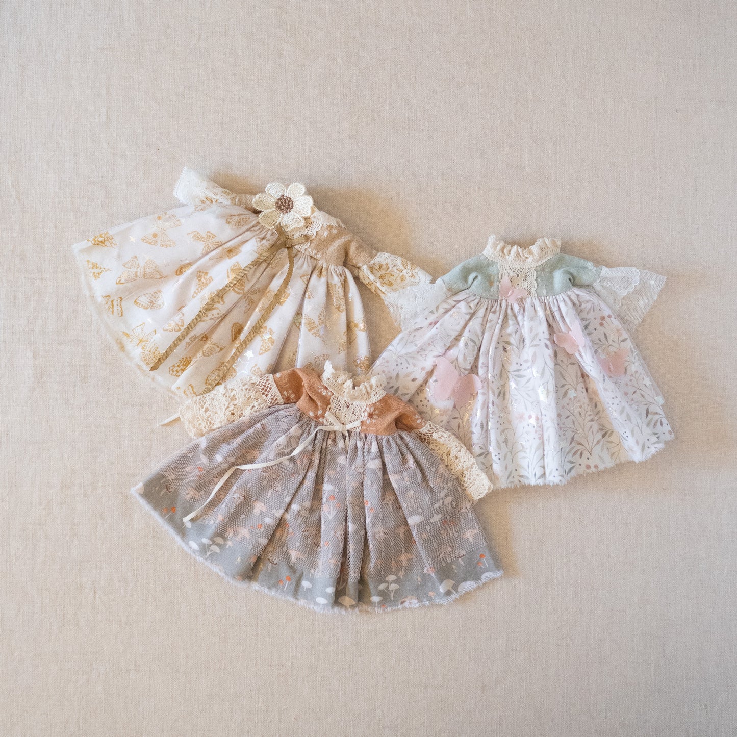 flutter sleeve day dress