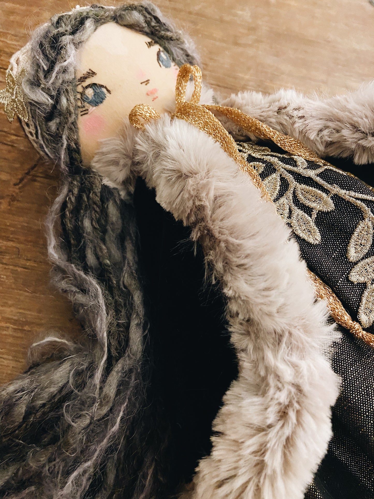 raven fairytale girl