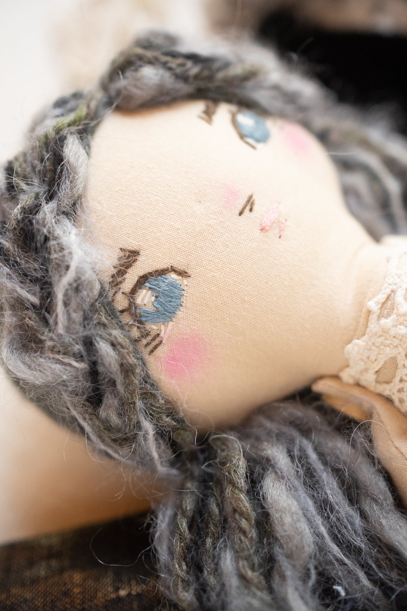 raven fairytale girl