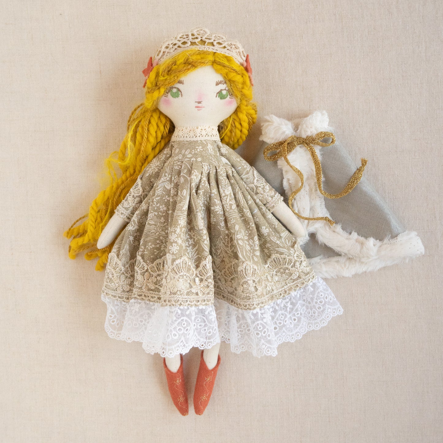 sarahfina fairytale girl