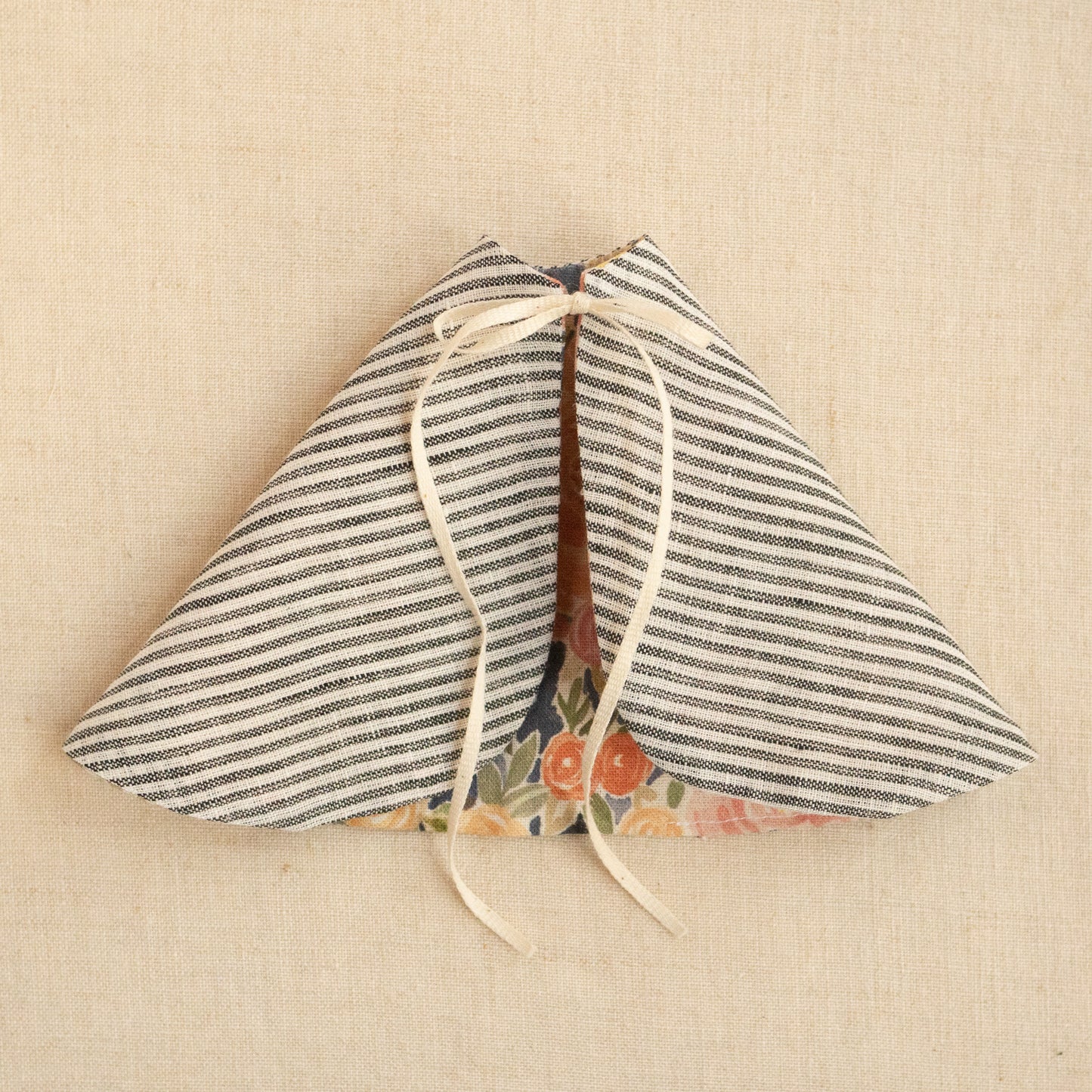 reversible capelet