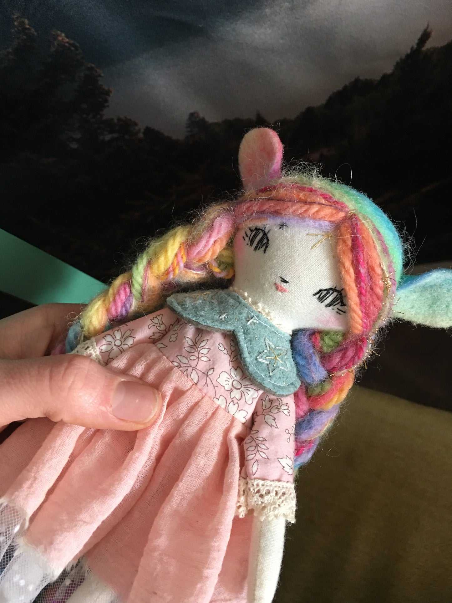 DIY Embroidered Felt Collar