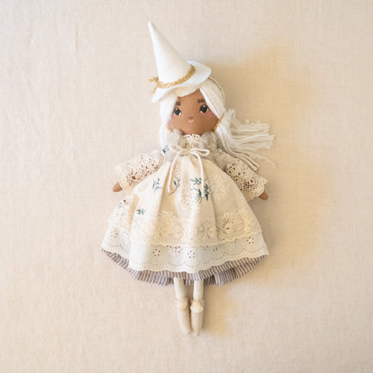 blanche fairytale witch