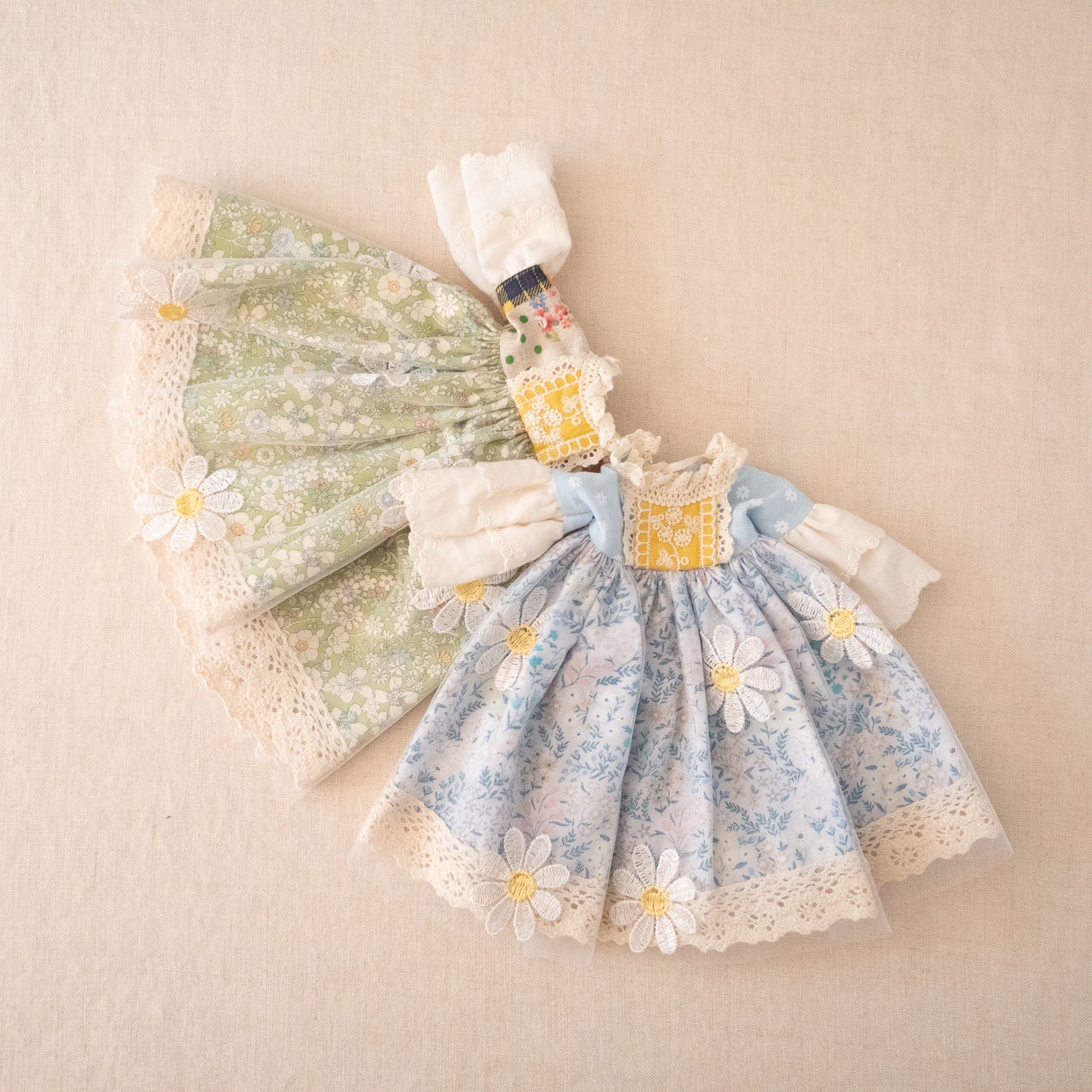 flutter sleeve day dress